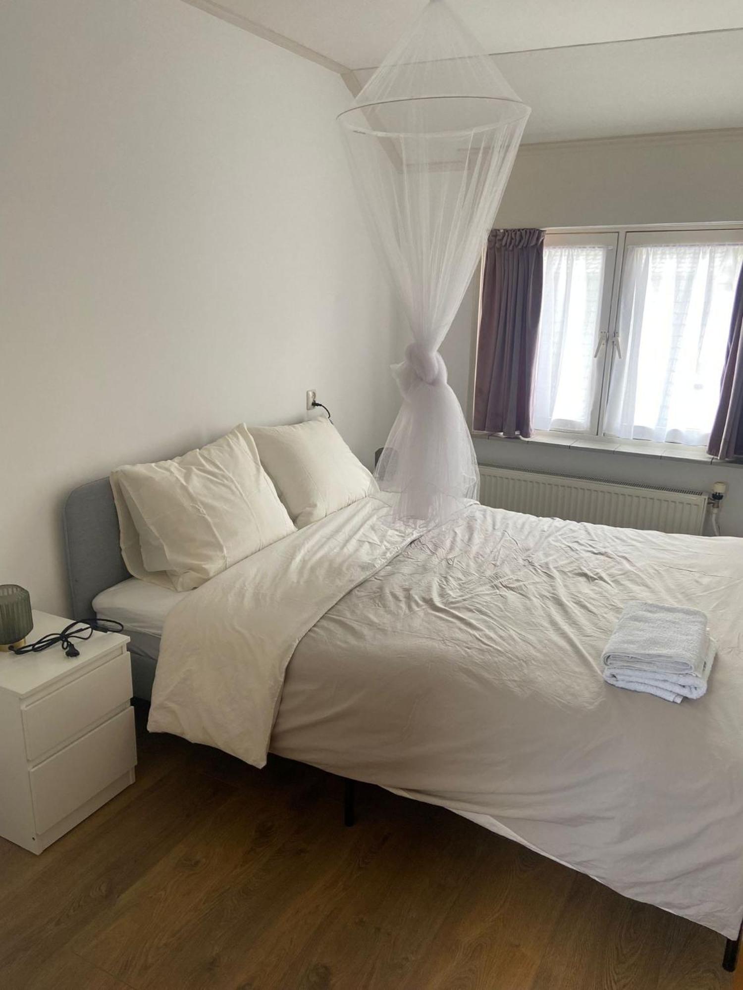 Aangename En Zeer Rustig Gelegen Vakantiewoning Westdorpe Exteriér fotografie